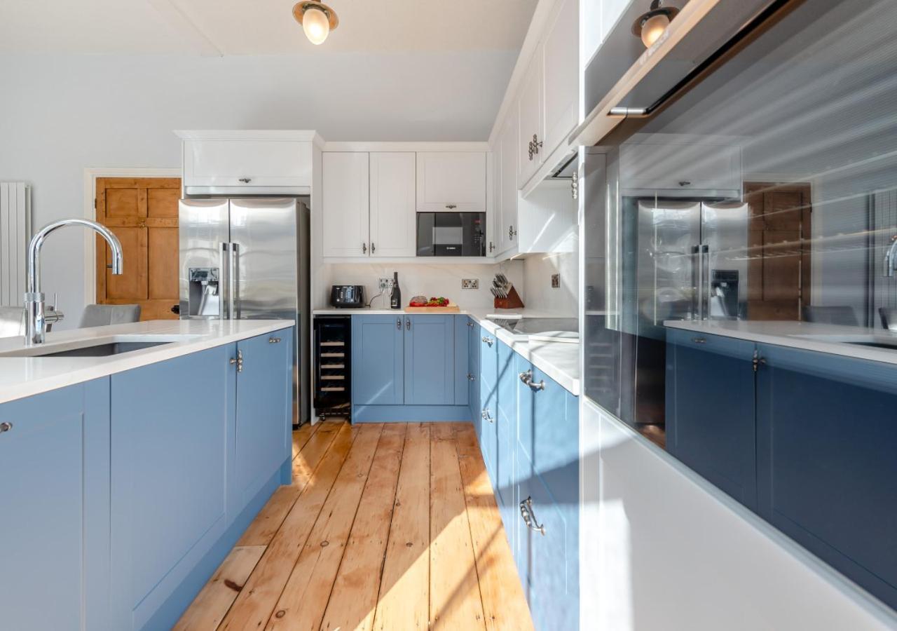 Clifton House Villa Тенби Екстериор снимка