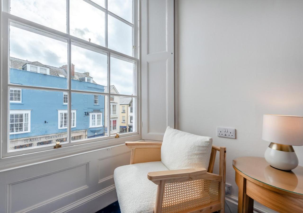 Clifton House Villa Тенби Екстериор снимка