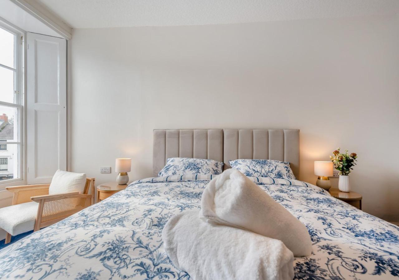 Clifton House Villa Тенби Екстериор снимка
